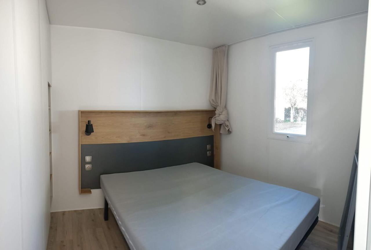 Domaine Du Collet**** Hotel Villeneuve-en-Retz Екстериор снимка