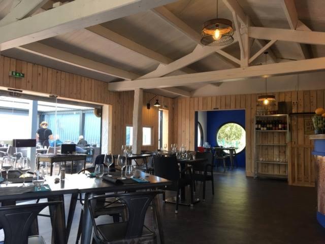 Domaine Du Collet**** Hotel Villeneuve-en-Retz Екстериор снимка